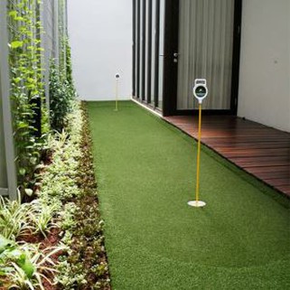 Fábrica de golf artificial al por mayor poniendo césped de hierba verde